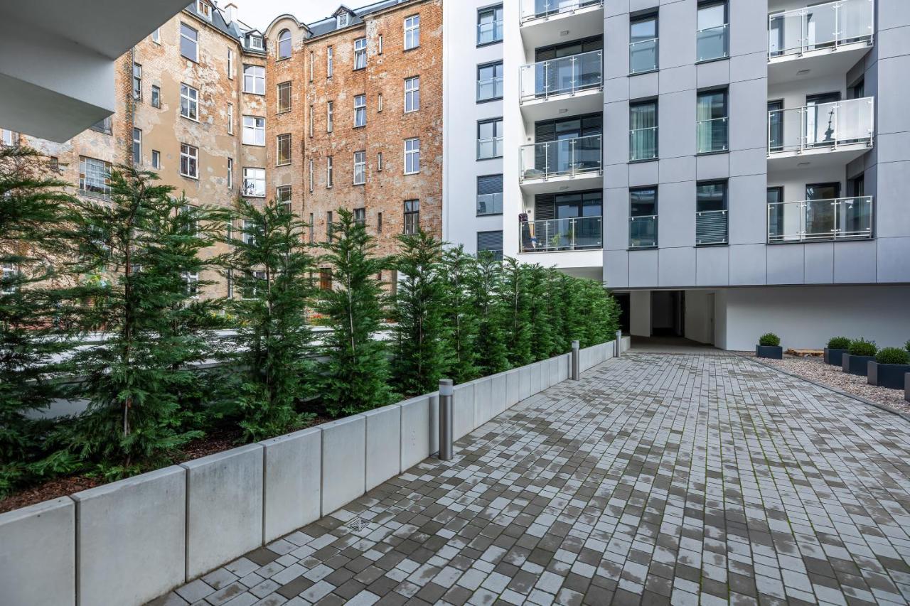 Apartament Black & White Mostowa By Renters Posen Exterior foto