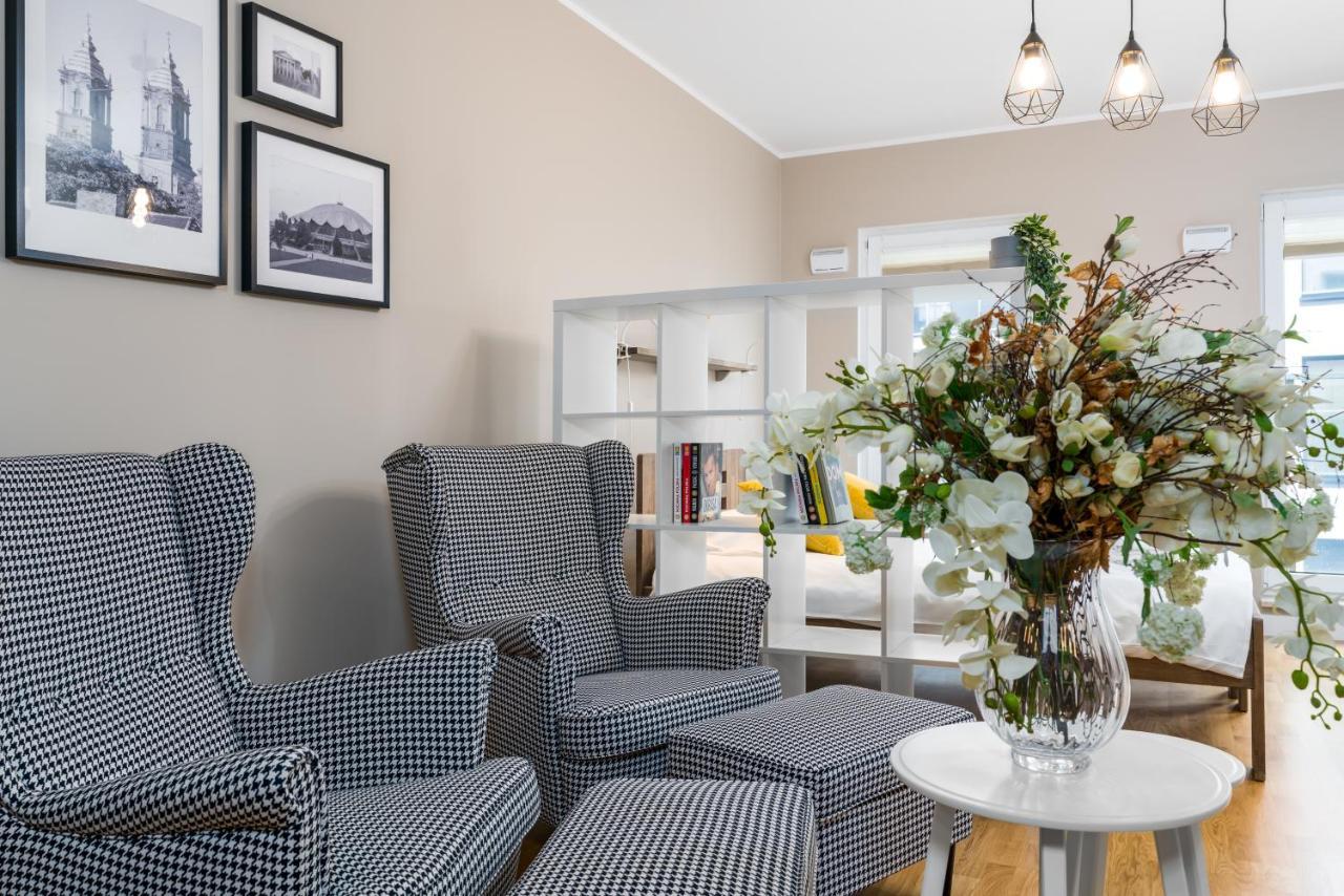 Apartament Black & White Mostowa By Renters Posen Exterior foto