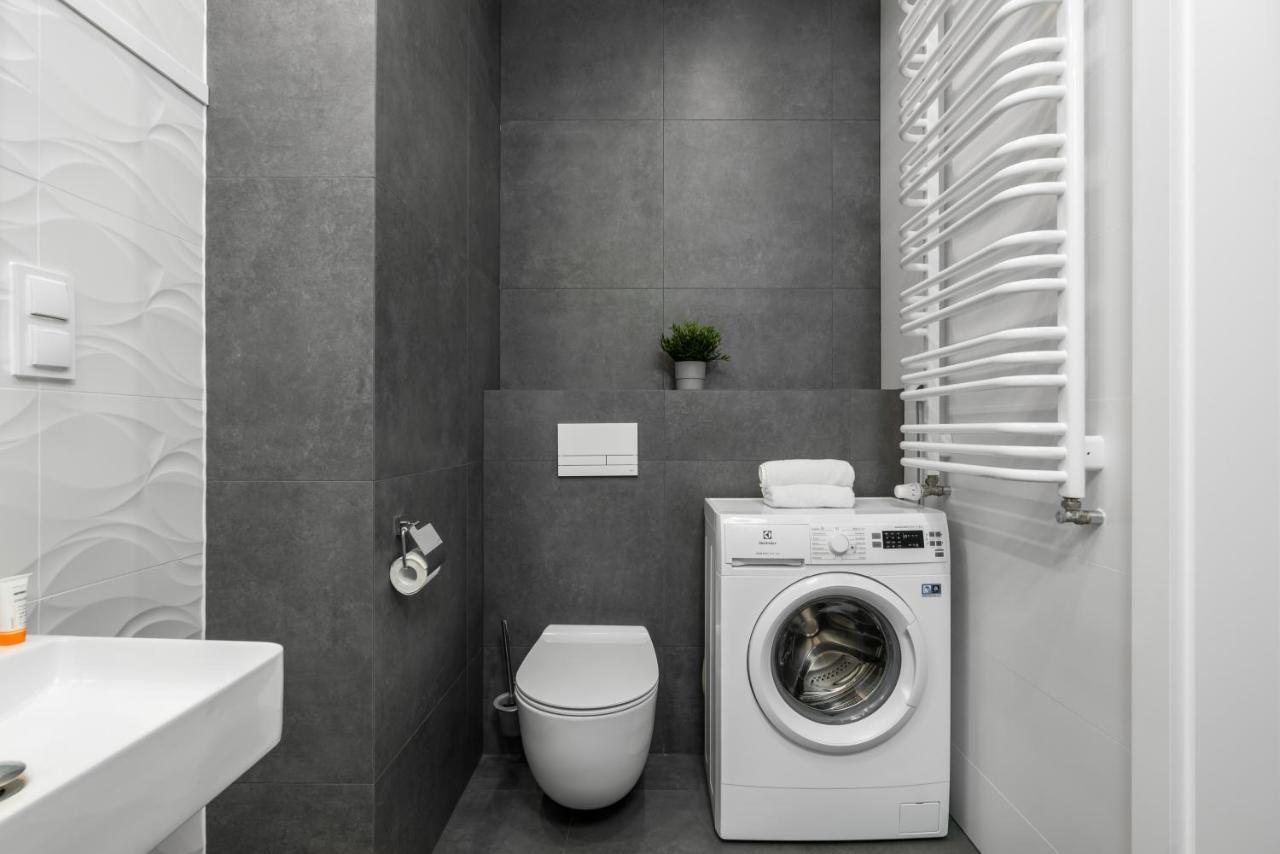 Apartament Black & White Mostowa By Renters Posen Exterior foto